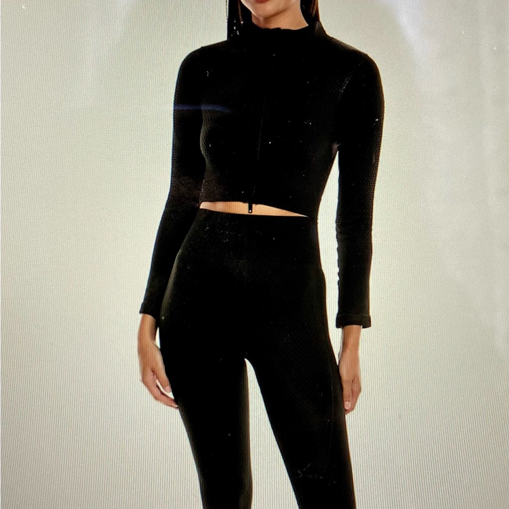 Chic Black Long Sleeve Crop Jacket and Leggings